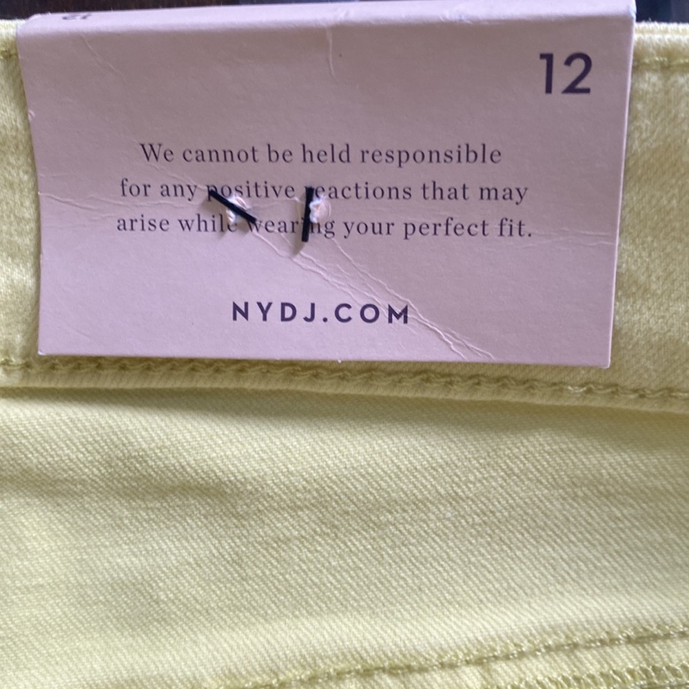 NYDJ Ella Denim Shorts With Side Slits - Picture 5 of 10